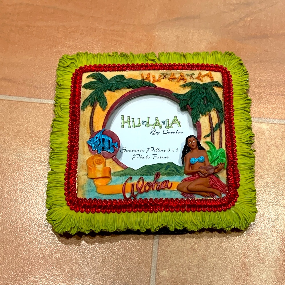 NWT Vintage Hawaiian Tropical Beach Hula Girl 3x3 Picture Photo Frame